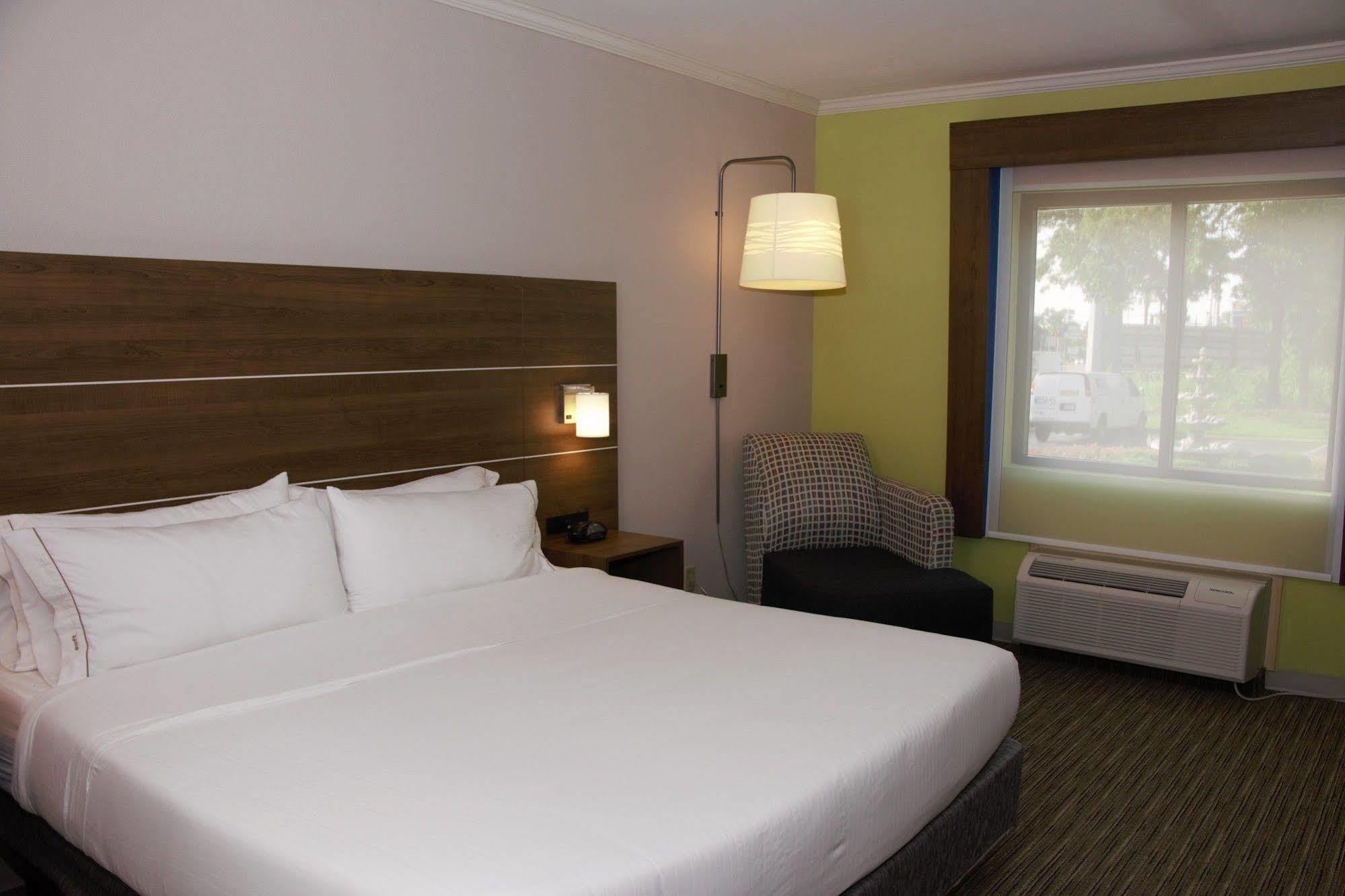 Holiday Inn Express North Tyler Dış mekan fotoğraf